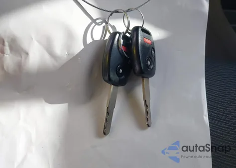 2011 Honda Insight Ex from USA, damaged, VIN JHMZE2H72BS008161